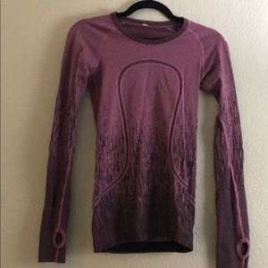 Long sleeve swiftly shirt
